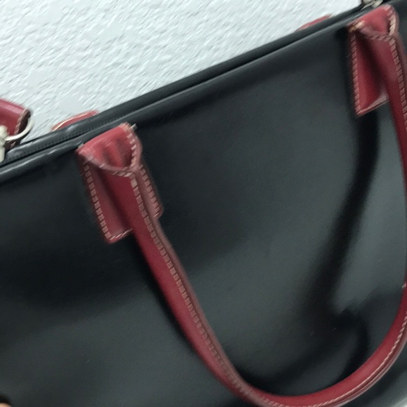 Black and Maroon Purse - Picture 2 of 3